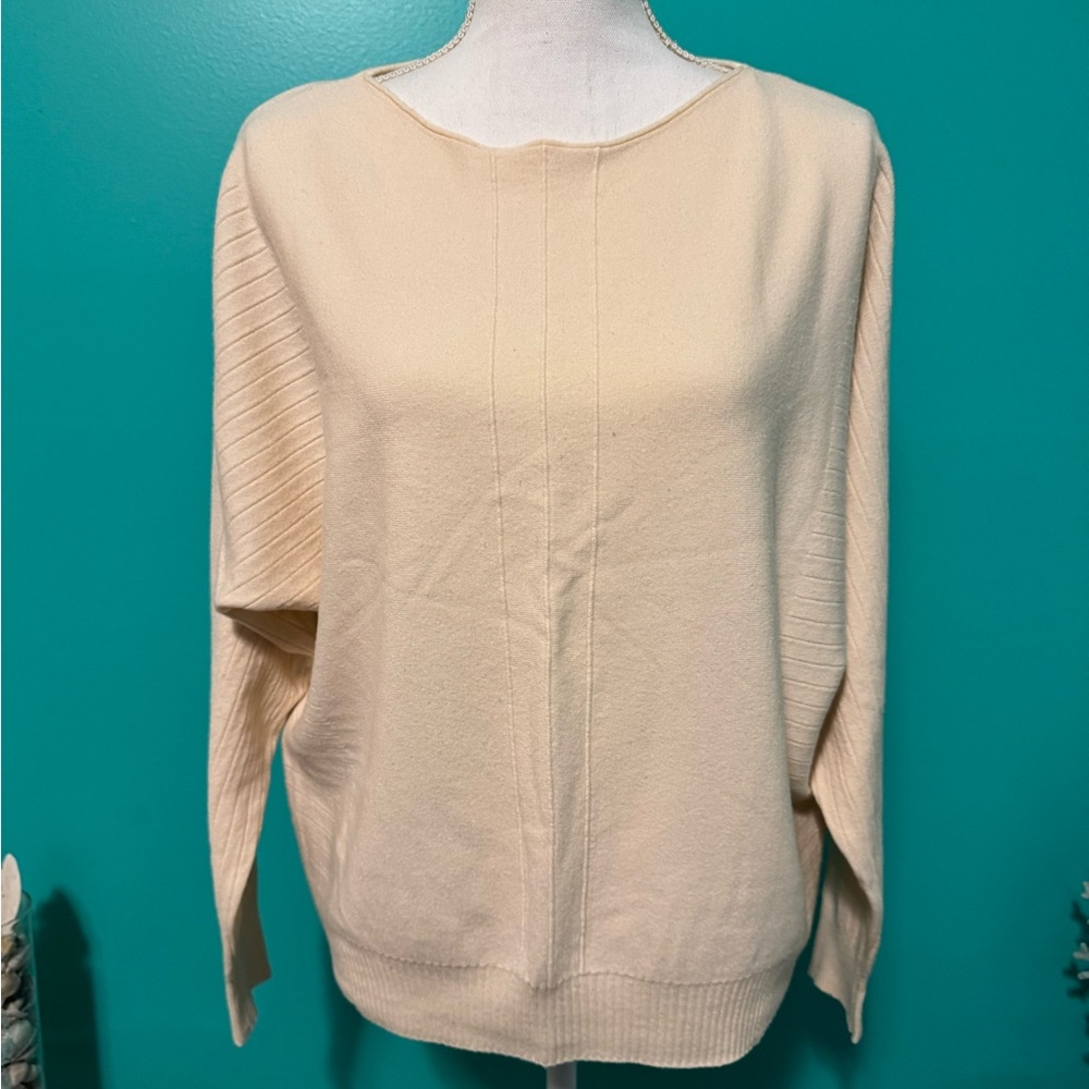 Chic Cream Crew Neck Sweater
